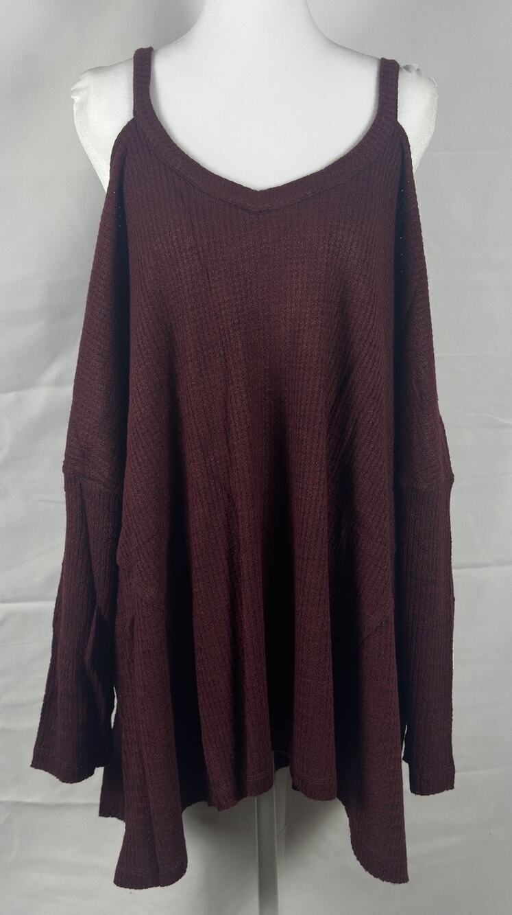 Tulip B NWT Cold‑Shoulder Soft Knit Sweater – XL – Burgundy Perfect for Fall